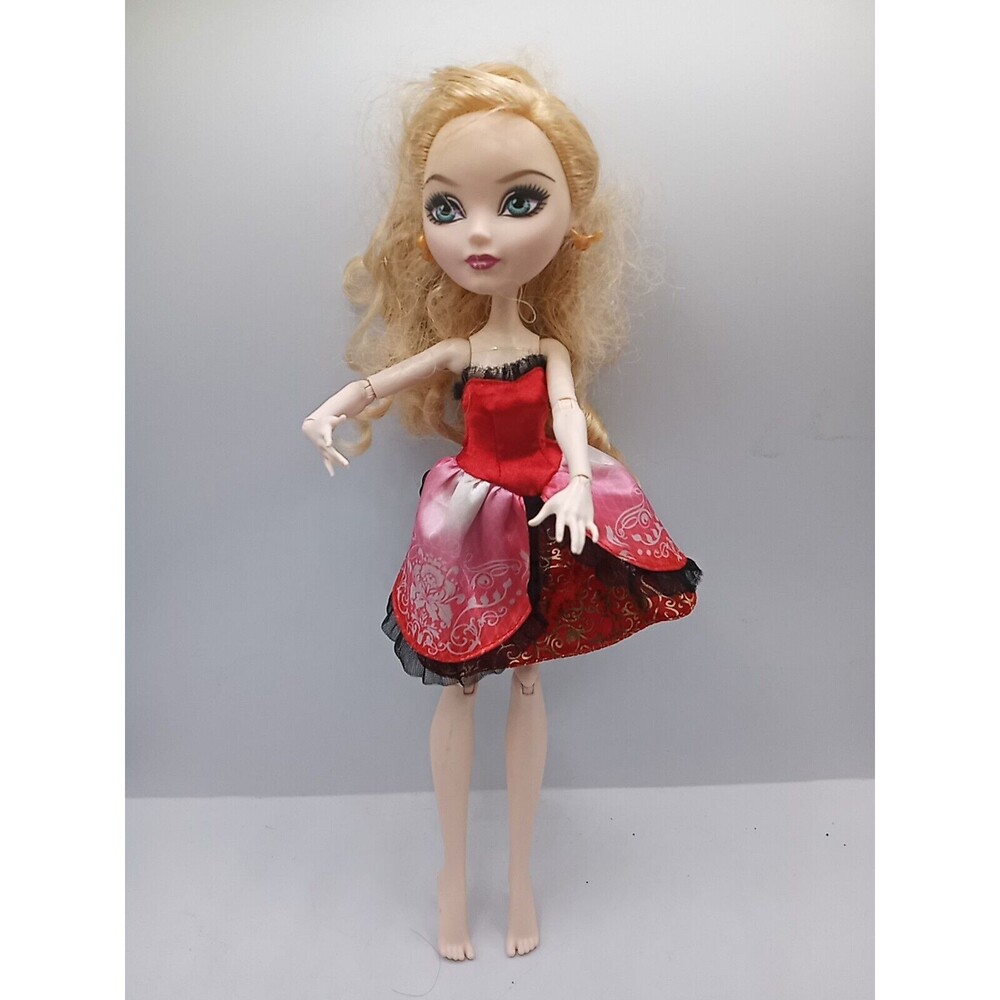 2013 MATTEL Ever After High First Wave Core Royals & Rebels APPLE WHITE Doll
